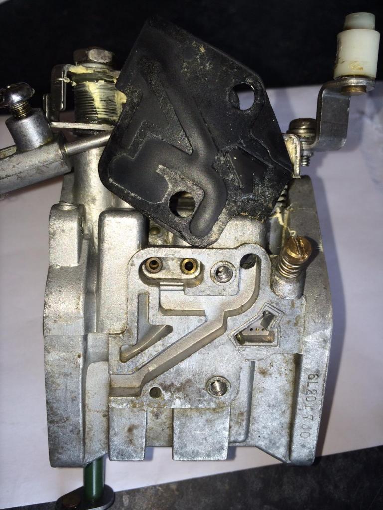 Fuel Leaking From Carb When Primer Squeezed Ribnet Forums