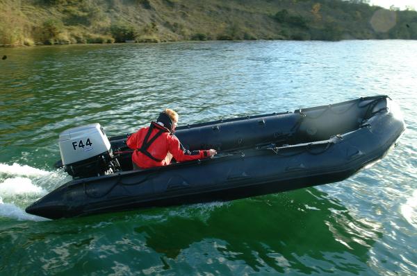 Zodiac F470 1st trials with the Mulitfuel 50hp Outboard. 2007