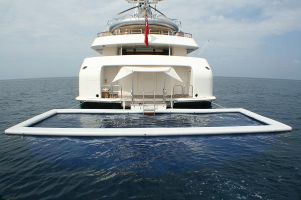 Sea Pool astern of yacht with 2.5 metre deep net