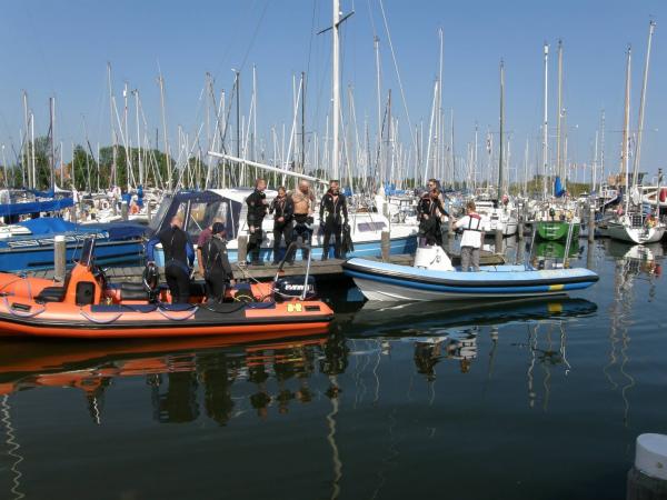 To many people for one boat, so the RibEye assisted