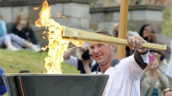 Day 70 of the Olympic Torch Relay - Hampton Court to Tower Bridge