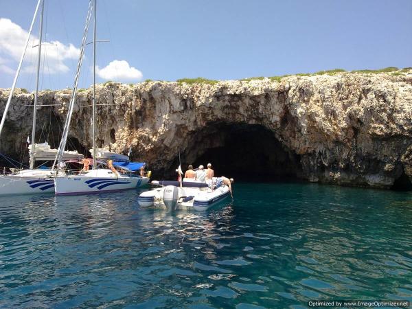 Vis Green Cave 26052011860